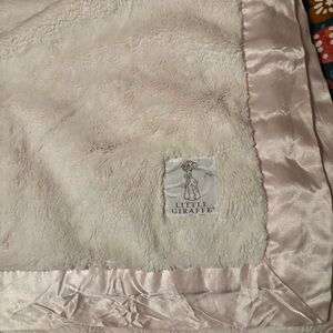 Little Giraffe Blush Plush Blanket